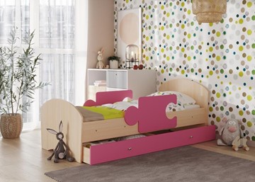 Кровать детская с бортиками и ящиком Мозайка, корпус Млечный дуб/фасад Розовый (ламели) в Чите