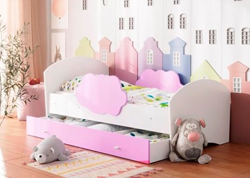 Детская кровать с бортиками Тучка с ящиком, корпус Белый, фасад Ирис в Чите